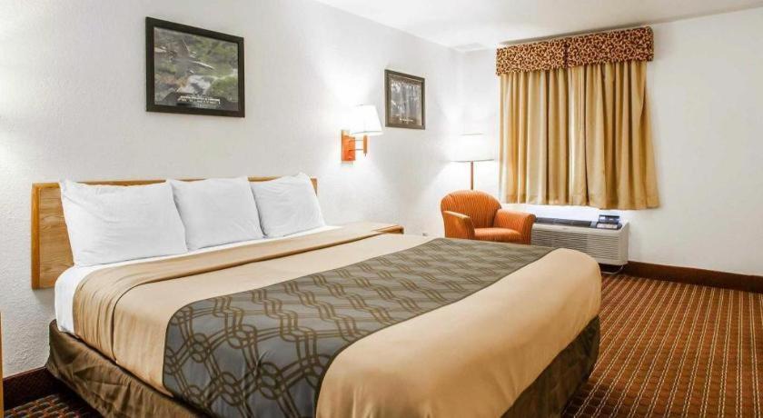 Econo Lodge Truman Inn Sedalia Εξωτερικό φωτογραφία