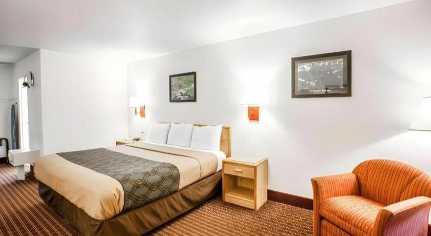 Econo Lodge Truman Inn Sedalia Εξωτερικό φωτογραφία
